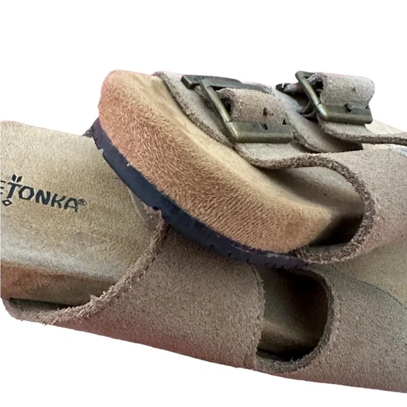 Minnetonka Women’s  buckle sandals size 9 - Picture 6 of 7